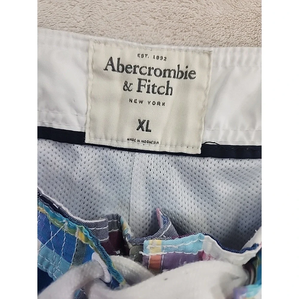 Abercrombie & Fitch Men's‎ XL Plaid  Board Swim Shorts 9 Inch Inseam